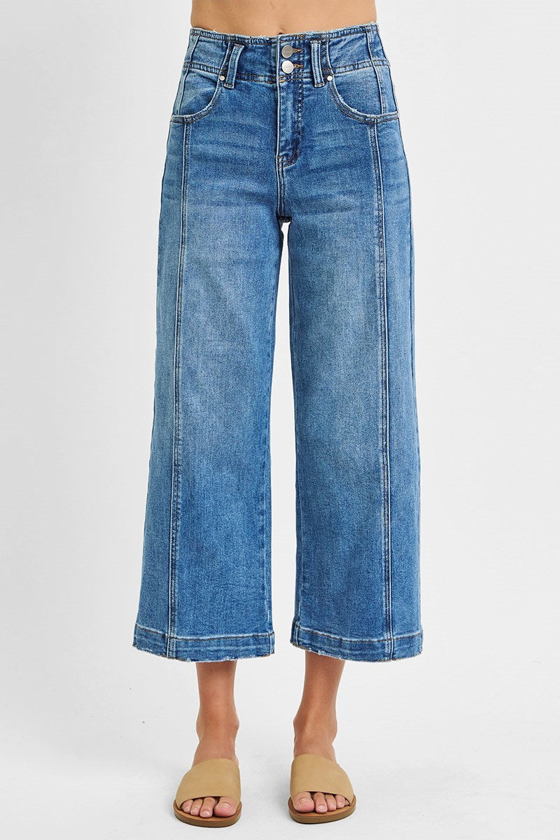 High Rise-Crop Front Seam Detail