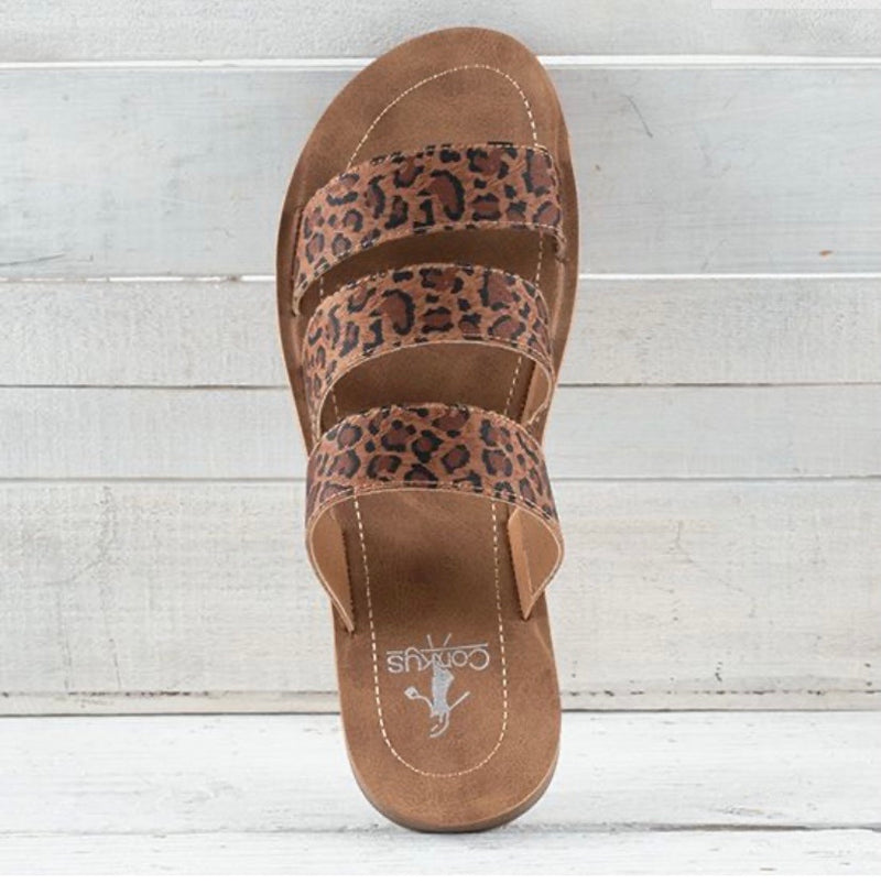 Daphne Slide Leopard
